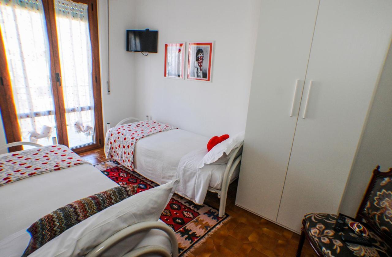 I Love Pietra Ligure Exterior photo